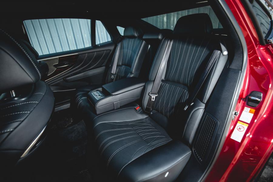 Интерьер Lexus LS500h AWD 2017 года  (NA) (фото 67 из 96)